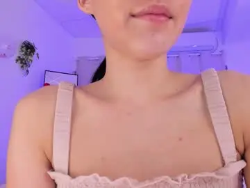 Divine_madness  live sex cam