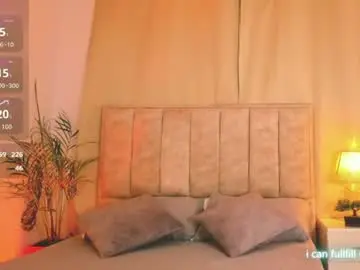Kiralstaens  live sex cam