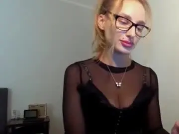 Marilyndevilish  live sex cam