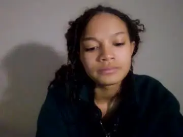 Missyhollywoodd  live sex cam