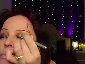 Mommymelodie  live sex cam