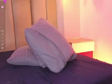 Sofi_oaks  live sex cam