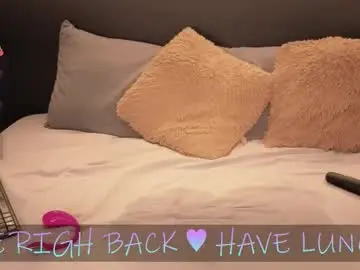 _victoria_hills  live sex cam