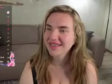 Bouncybonce  live sex cam