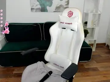 Dianademoon  live sex cam