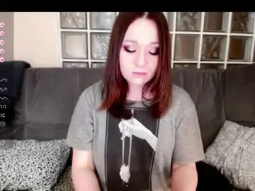 Eviecuster  live sex cam