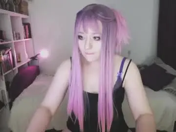 Eviecuster  live sex cam