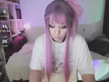 Eviecuster  live sex cam