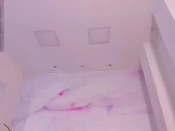 Liaguzman  live sex cam