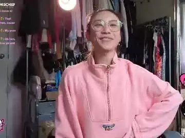 Millamischief  live sex cam