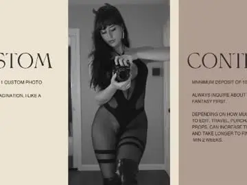 Rosiebones  live sex cam