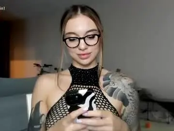 Sophie_in  live sex cam
