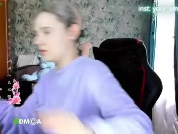 Your_small_bunny  live sex cam
