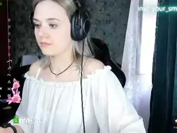 Your_small_bunny  live sex cam