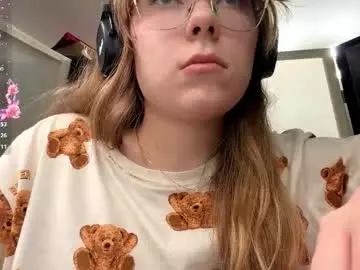 Alanehadaller  live sex cam