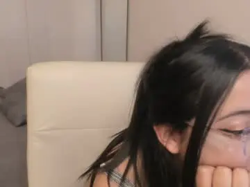 Ali_itcadu  live sex cam