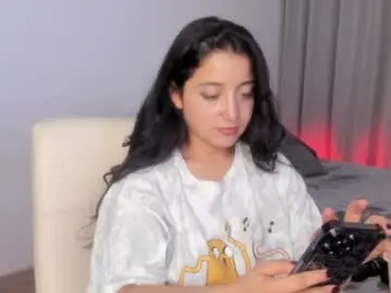 Ali_itcadu  live sex cam