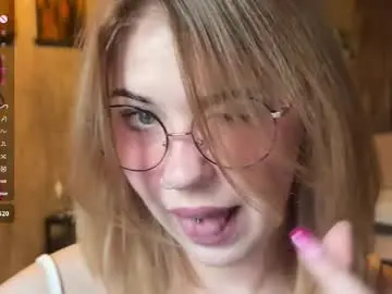 Emilifirecompany  live sex cam