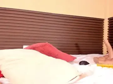 Kim_baker1  live sex cam