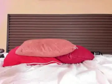 Kim_baker1  live sex cam