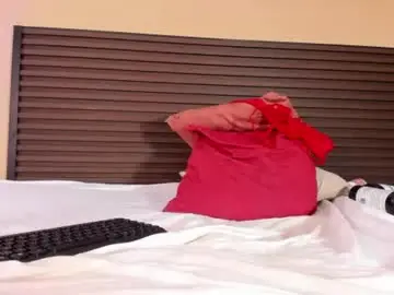 Kim_baker1  live sex cam