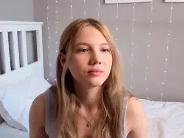 Lil_tasty33  live sex cam