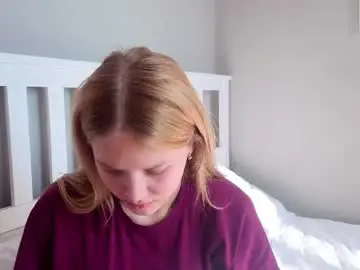 Lil_tasty33  live sex cam