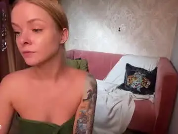 Lili_01  live sex cam