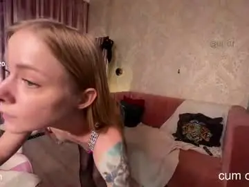 Lili_01  live sex cam