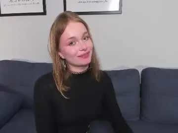 Lilycoliins  live sex cam