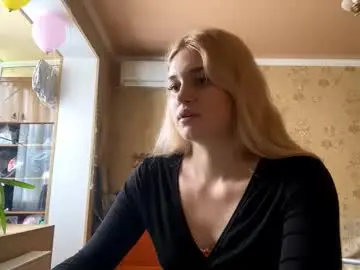 Melaniepavan  live sex cam