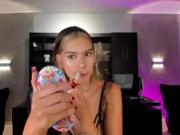 Niasalvatore  live sex cam