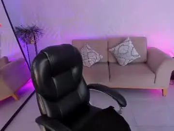 Niasalvatore  live sex cam