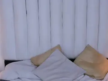 Victoria_queen2  live sex cam