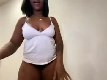 Zoemovesme  live sex cam