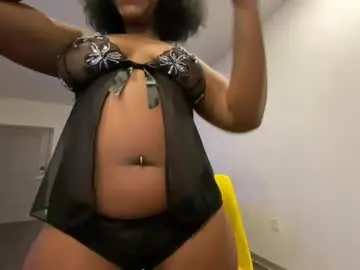 Zoemovesme  live sex cam