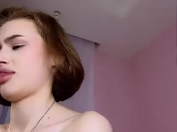 Bluuemarine  live sex cam