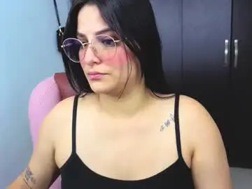 Cristal_hot07  live sex cam