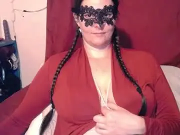 Curvygamerceline  live sex cam