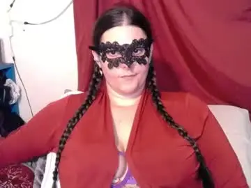 Curvygamerceline  live sex cam