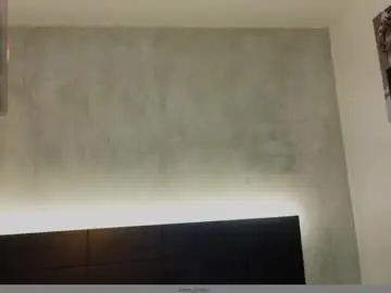 Emmi_collins  live sex cam