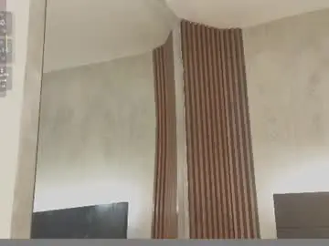 Emmi_collins  live sex cam