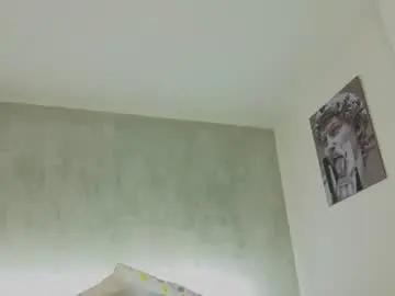 Emmi_collins  live sex cam