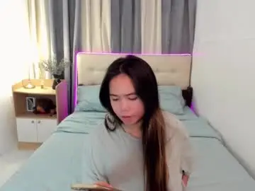 Ladyrubelyn  live sex cam