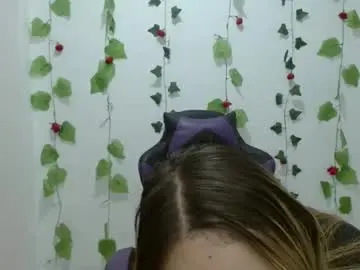 Liaroberts1  live sex cam