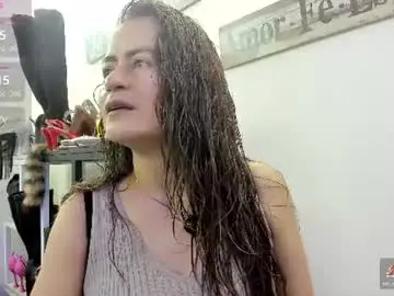 Maghenta  live sex cam