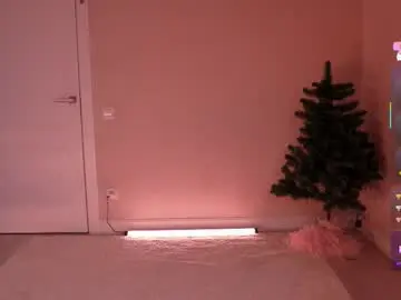 Miablueye  live sex cam