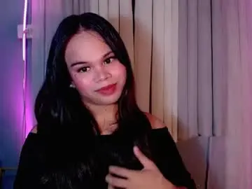 Slutty_peaches69  live sex cam