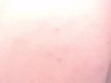 Tiny_whore18  live sex cam