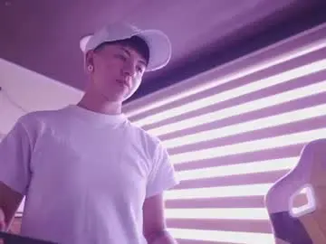 Tomboy_tommy  live sex cam